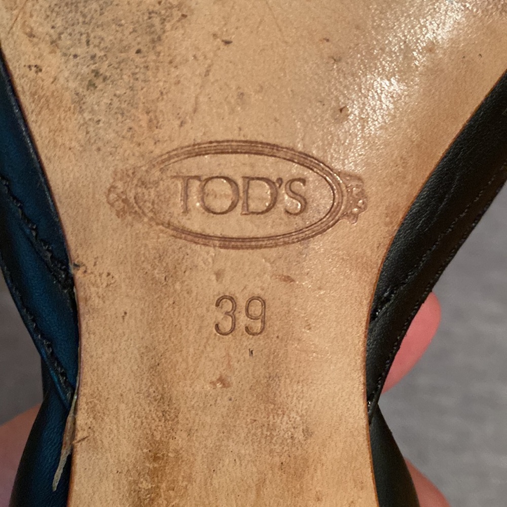 Tod’s d’orsay flats - size 39 (fits like an 8) - Picture 6 of 6